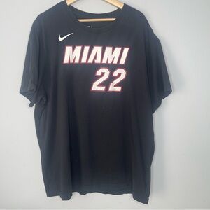 The Nike Tee Miami Heat NBA T-Shirt‎ Butler #22 Short Sleeve (XX-Large)